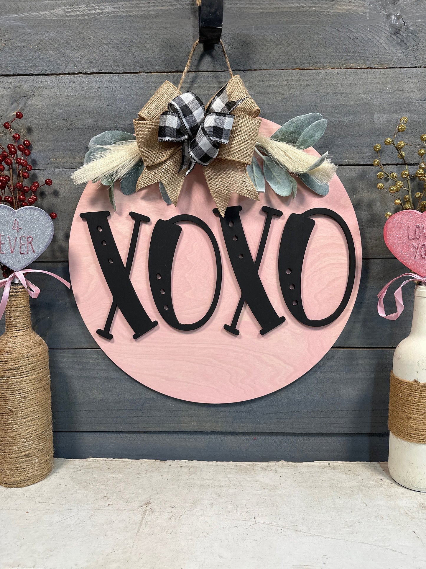 Valentine Door Hanger, Wooden Door Hanger, XOXO Decor, Wooden Heart Decor